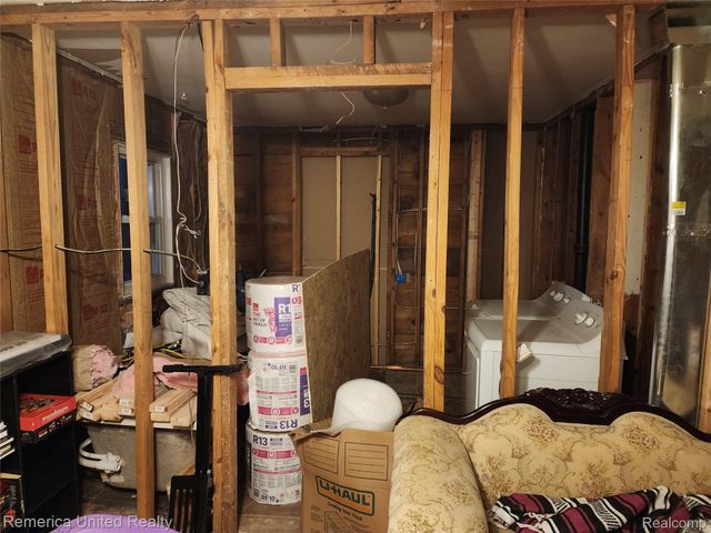 2237 Lincoln Manor Drive, Grand Blanc, MI 48507