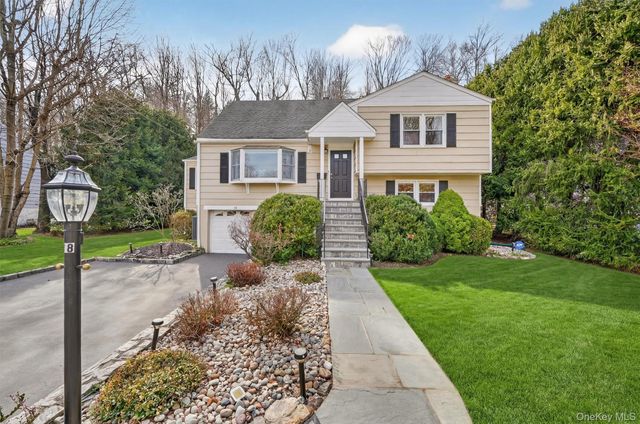 18 Clovebrook Road, Valhalla, NY 10595