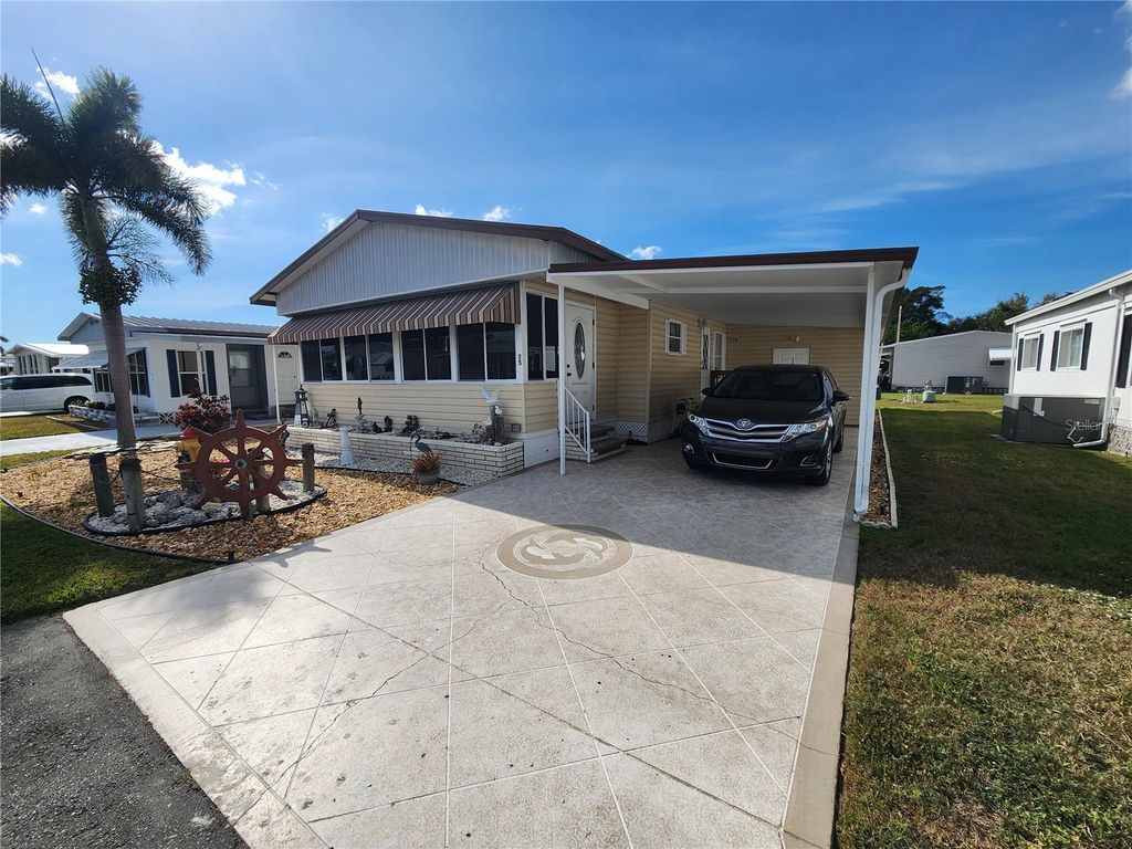 Image 2 of property listing at 808 53RD AVENUE E 75, Bradenton, FL 34203