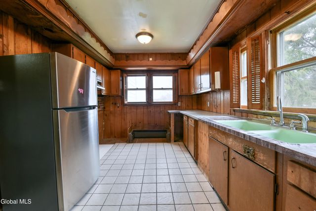 2099 Rowley Road, Malta, NY 12020