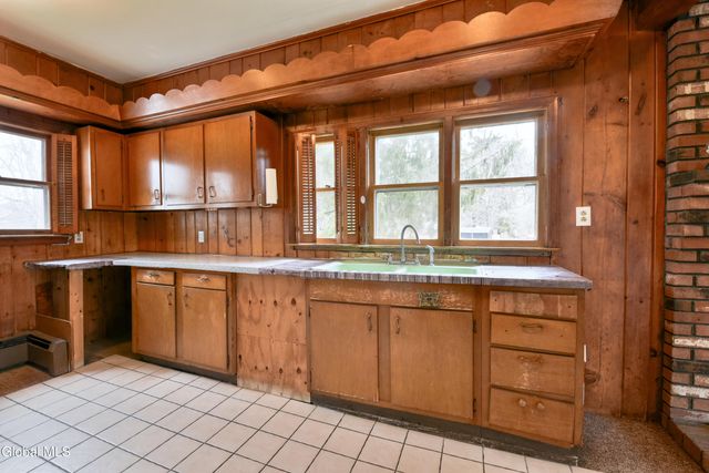 2099 Rowley Road, Malta, NY 12020