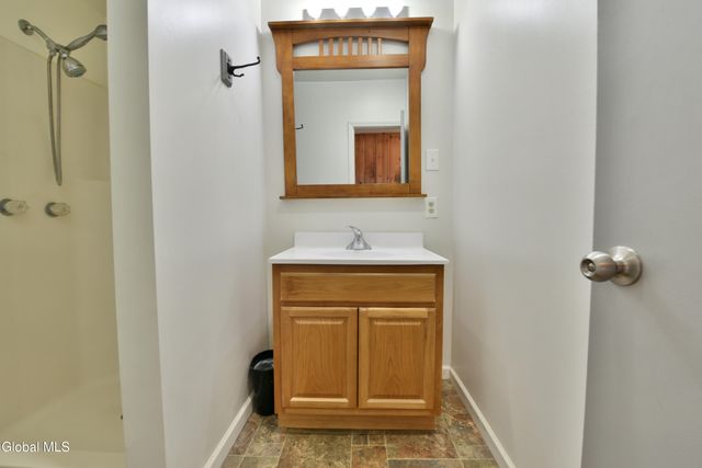2099 Rowley Road, Malta, NY 12020