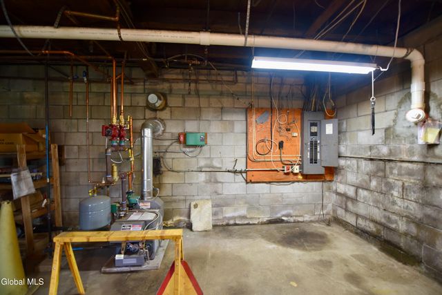 2099 Rowley Road, Malta, NY 12020
