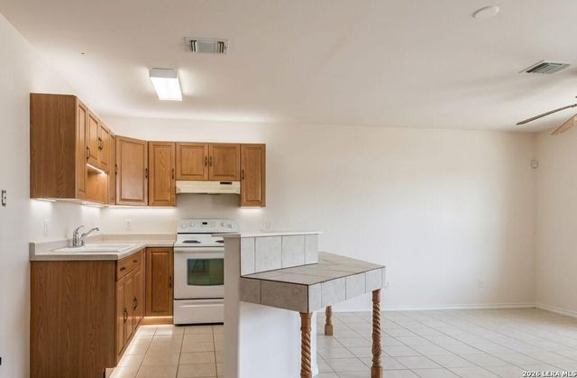 351 ALTGELT AVE, San Antonio, TX 78201