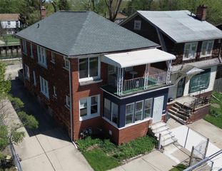 390 Ashland Street, Detroit, MI 48215