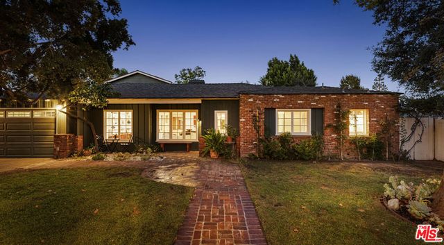 5108 Strohm Avenue, North Hollywood, CA 91601