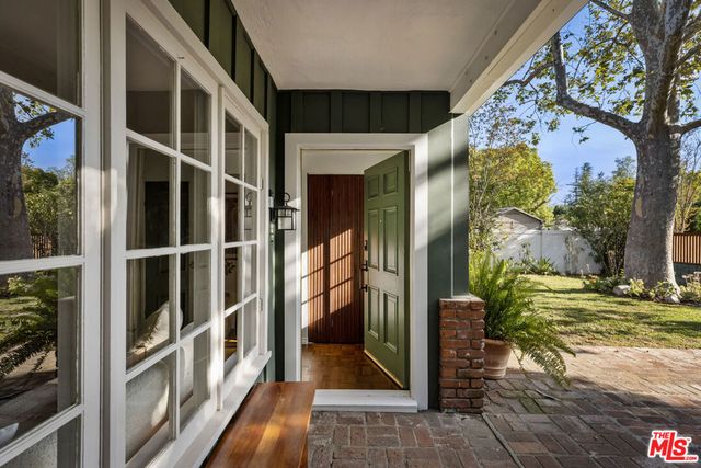 5108 Strohm Avenue, North Hollywood, CA 91601