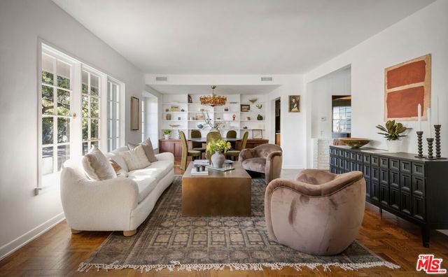 5108 Strohm Avenue, North Hollywood, CA 91601