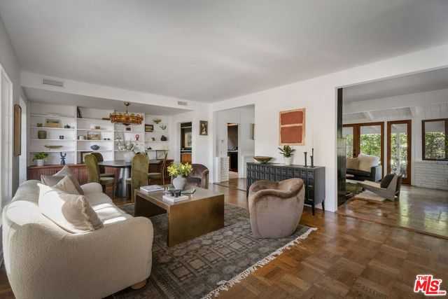 5108 Strohm Avenue, North Hollywood, CA 91601