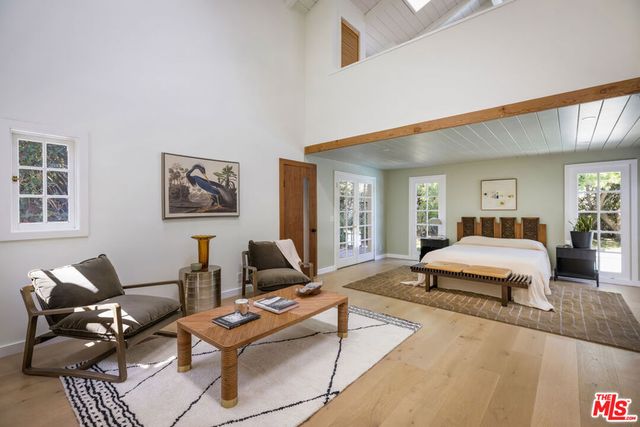 5108 Strohm Avenue, North Hollywood, CA 91601