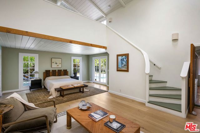 5108 Strohm Avenue, North Hollywood, CA 91601