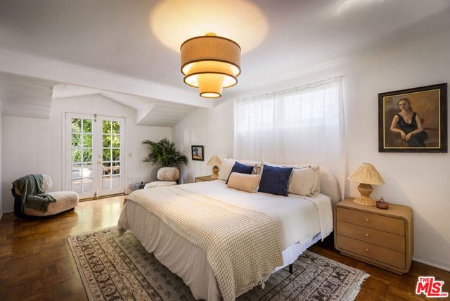 5108 Strohm Avenue, North Hollywood, CA 91601