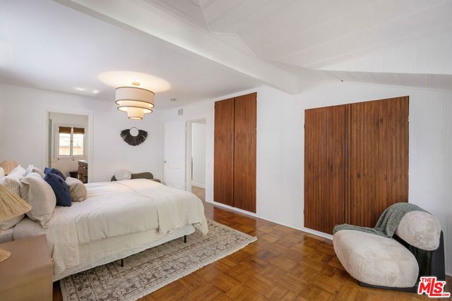 5108 Strohm Avenue, North Hollywood, CA 91601