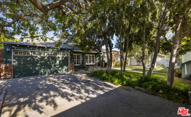 5108 Strohm Avenue, North Hollywood, CA 91601