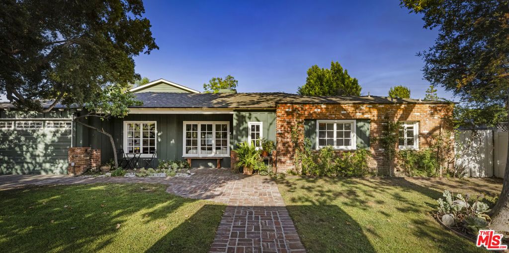 5108 Strohm Avenue, North Hollywood, CA 91601