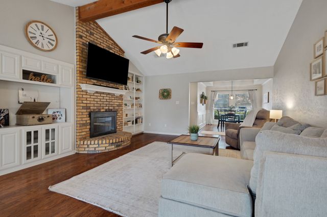 2109 Mayfield Circle, Corinth, TX 76208