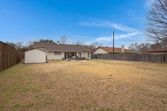 2109 Mayfield Circle, Corinth, TX 76208