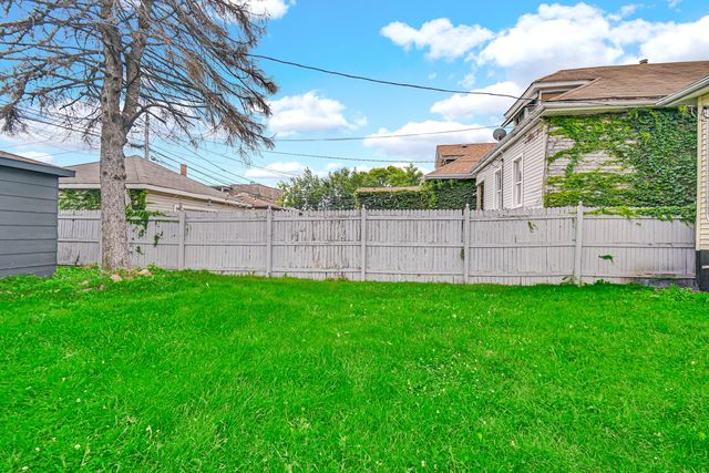 6543 S Francisco Avenue, Chicago, IL 60629