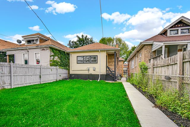 6543 S Francisco Avenue, Chicago, IL 60629