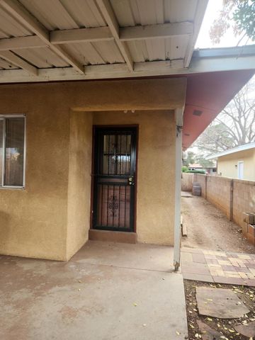 8509 Bellehaven Place NE, Albuquerque, NM 87112