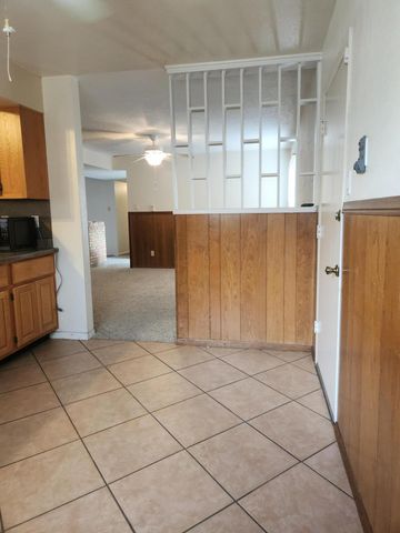 8509 Bellehaven Place NE, Albuquerque, NM 87112