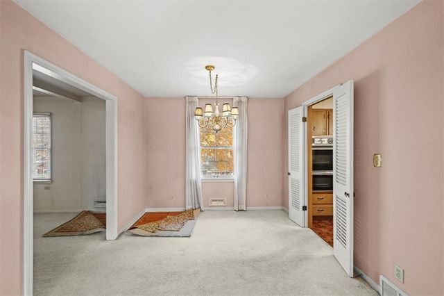 10205 Tracy Avenue, Kansas City, MO 64131