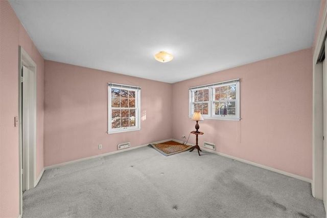 10205 Tracy Avenue, Kansas City, MO 64131