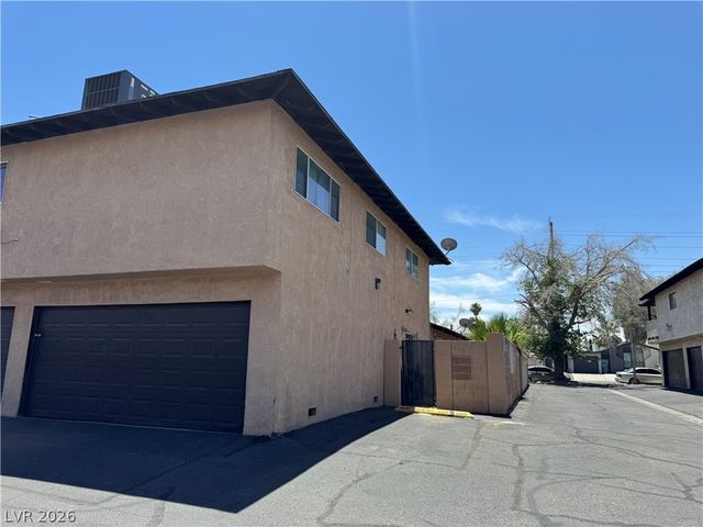 2658 Karen Avenue, Las Vegas, NV 89121