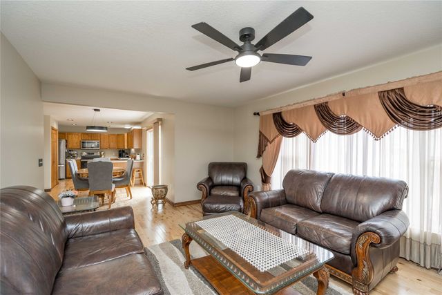 909 SE 5th Street, Ankeny, IA 50021