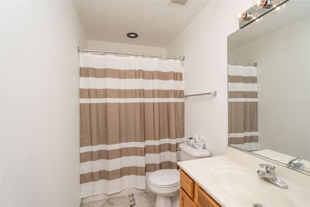 909 SE 5th Street, Ankeny, IA 50021
