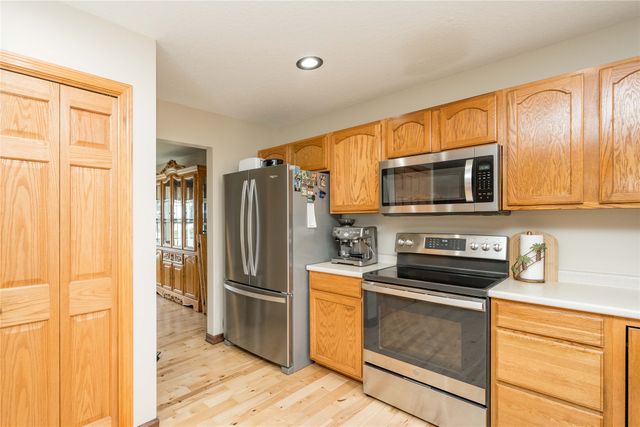 909 SE 5th Street, Ankeny, IA 50021