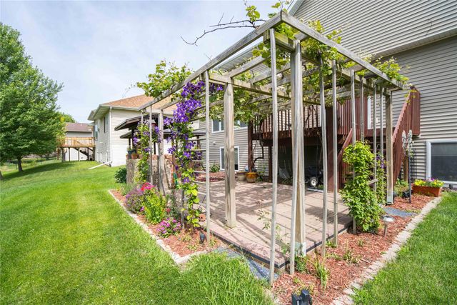 909 SE 5th Street, Ankeny, IA 50021