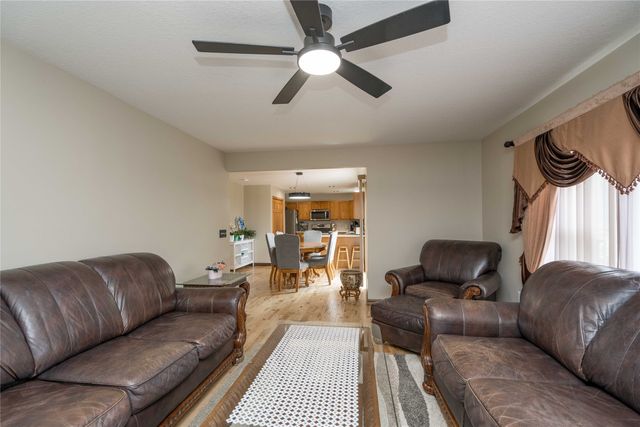 909 SE 5th Street, Ankeny, IA 50021