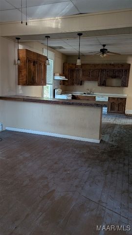 1108 First Avenue, Selma, AL 36701