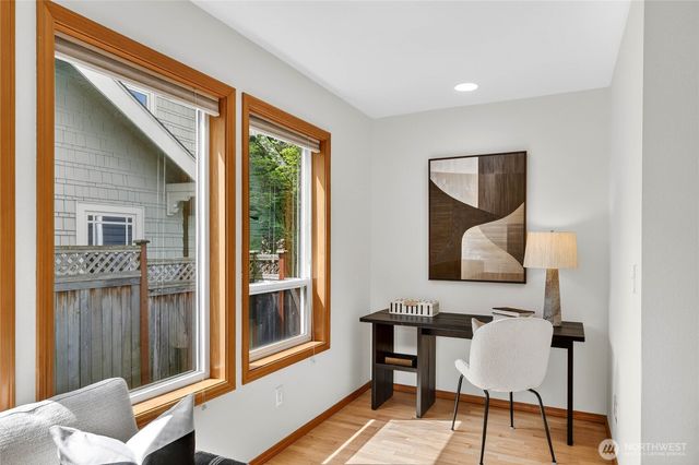 6530 44th Avenue SW, Seattle, WA 98136