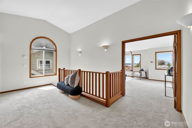 6530 44th Avenue SW, Seattle, WA 98136