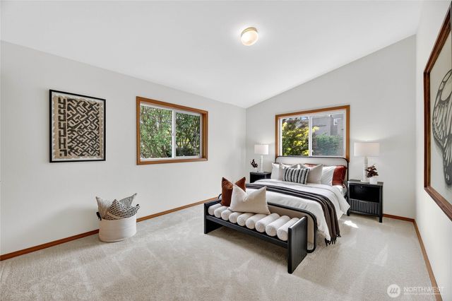 6530 44th Avenue SW, Seattle, WA 98136