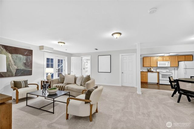 6530 44th Avenue SW, Seattle, WA 98136