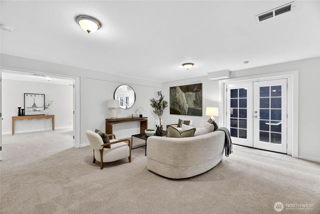 6530 44th Avenue SW, Seattle, WA 98136