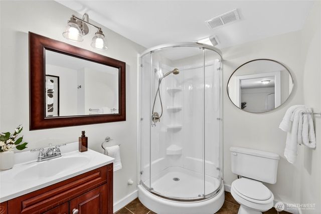 6530 44th Avenue SW, Seattle, WA 98136