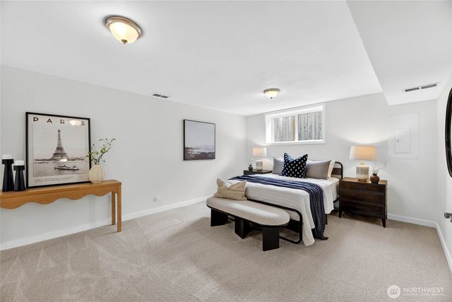 6530 44th Avenue SW, Seattle, WA 98136