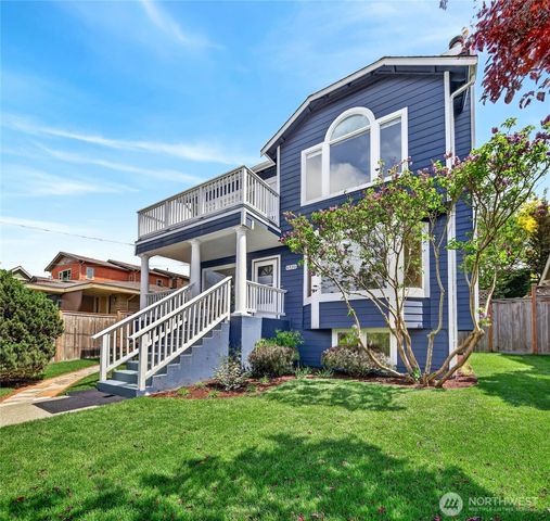6530 44th Avenue SW, Seattle, WA 98136
