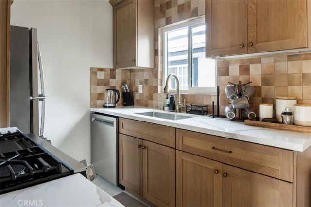 13025 Roselle Avenue, Hawthorne, CA 90250