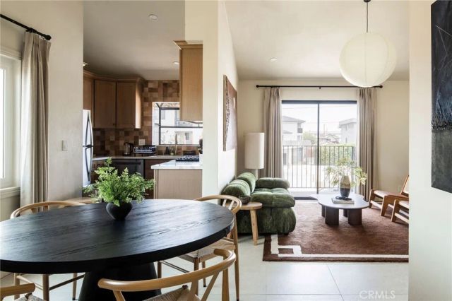 13025 Roselle Avenue, Hawthorne, CA 90250
