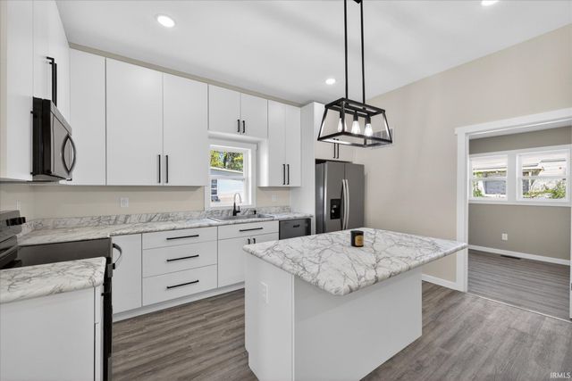 205 S Grove Street, Odon, IN 47562