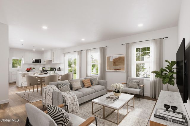 25 Laura Lane, Ravena, NY 12143