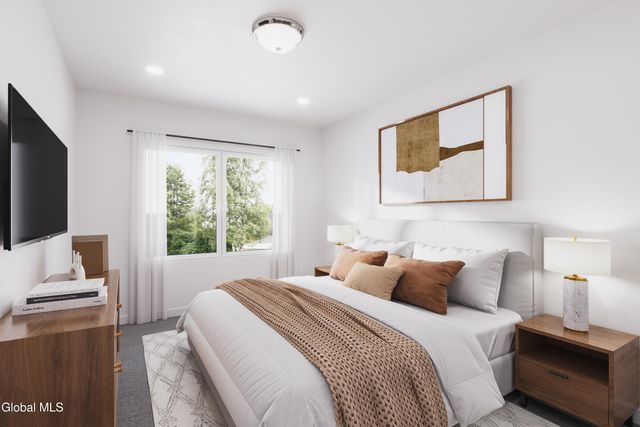 25 Laura Lane, Ravena, NY 12143