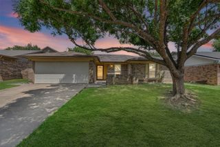 7516 Evergreen Drive, Watauga, TX 76148