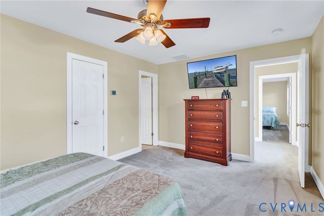 275 Grannys Bar Rd, Hague, VA 22469