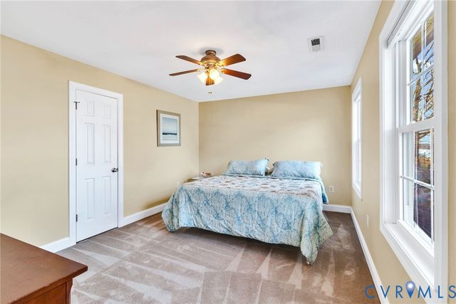 275 Grannys Bar Rd, Hague, VA 22469